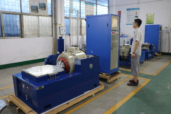 Hochpräzise elektrodynamische Vibrationsprüfmaschine im Labor Hochfrequenz