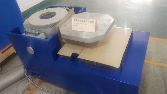 XYZ-Achsen-gelegentliche elektrodynamische Erschütterungs-Prüfvorrichtungs-Maschine mit Standard UN38.3